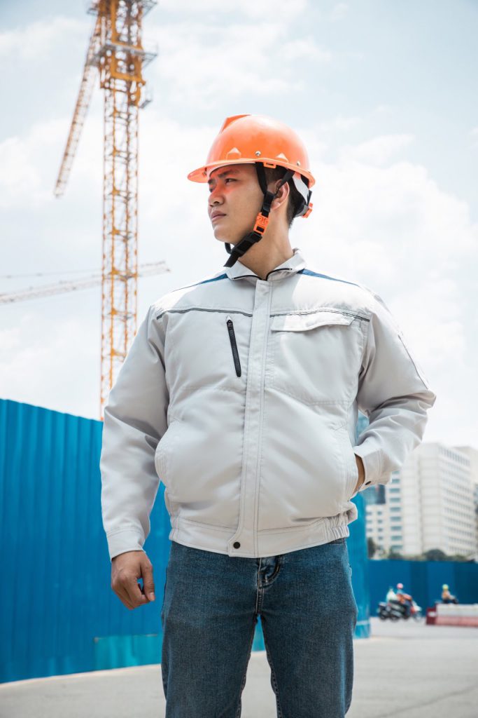 Áo điều hoà cho kĩ sư xây dựng
