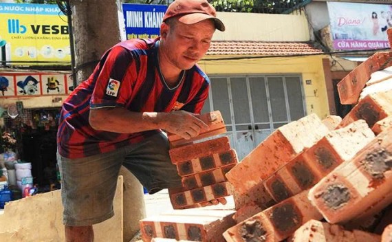 Cách đơn giản làm giảm nhiệt độ cơ thể khi lao động ngoài trời